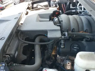 ✅ 2019 Chevrolet Tahoe Premier • VIN: 1GNSKCKJ9KR284051 • Lot: 41815147. Wystawiony na IAAI z przebiegiem 125 341 mil. Bezpłatny archiwum sprzedaży aukcyjnych z USA i szczegółowy raport historii pojazdu na DreamBid. Zdjęcie 19.