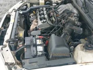 ✅ 2000 Toyota Camry LE • VIN: JT2BF22K3Y0242187 • Lot: 43767695. Listed on IAAI with 295,301 mi. Free auction sales archive from the USA and detailed vehicle history report at DreamBid. Image 12.