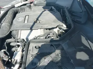 ✅ 2018 Mercedes-Benz C 300 • VIN: 55SWF4JB4JU273895 • Lot: 43751508. Listed on IAAI with 90,567 mi. Free auction sales archive from the USA and detailed vehicle history report at DreamBid. Image 18.