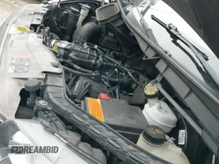 ✅ 2018 Ford Transit • VIN: 1FTYR1CG7JKA94942 • Lot: 43542703. Wystawiony na IAAI z przebiegiem 171 473 mil. Bezpłatny archiwum sprzedaży aukcyjnych z USA i szczegółowy raport historii pojazdu na DreamBid. Zdjęcie 20.