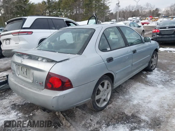 ✅ 2004 Nissan Sentra SE-R Spec V • VIN: 3N1AB51D34L489292 • Lot: 44216147. Wystawiony na IAAI z przebiegiem 203 008 mil. Bezpłatny archiwum sprzedaży aukcyjnych z USA i szczegółowy raport historii pojazdu na DreamBid. Zdjęcie 4.