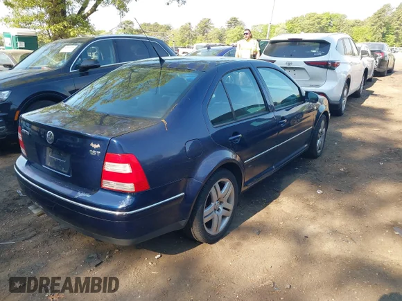 ✅ 2004 Volkswagen Jetta GLS • VIN: 3VWSE69M74M020653 • Лот: 45162527. Опубліковано раніше на IAAI з пробігом 162 831 миль. Безкоштовний доступ до архіву аукціонних продажів зі США та докладний звіт про історію автомобіля на DreamBid. Зображення 4.
