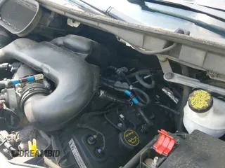 ✅ 2017 Ford Transit • VIN: 1FTYR1YM6HKA85285 • Лот: 42694776. Опубликован ранее на IAAI с пробегом 164 247 миль. Бесплатный доступ к архиву аукционных продаж из США и подробный отчёт об истории автомобиля на DreamBid. Изображение 17.