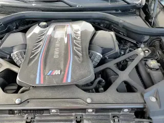 ✅ 2022 BMW X6 M • VIN: 5YMCY0C04N9K70845 • Lot: 41371415. Wystawiony na Copart z przebiegiem 70 654 mil. Bezpłatny archiwum sprzedaży aukcyjnych z USA i szczegółowy raport historii pojazdu na DreamBid. Zdjęcie 15.