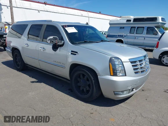 ✅ 2010 Cadillac Escalade ESV Premium • VIN: 1GYUKJEF2AR180023 • Lot: 42033508. Wystawiony na IAAI z przebiegiem 175 563 mil. Bezpłatny archiwum sprzedaży aukcyjnych z USA i szczegółowy raport historii pojazdu na DreamBid. Zdjęcie 1.