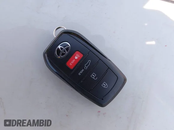 ✅ 2024 Toyota Prius XSE • VIN: JTDACACU6R3030227 • Lot: 45040296. Wystawiony na IAAI z przebiegiem 31 525 mil. Bezpłatny archiwum sprzedaży aukcyjnych z USA i szczegółowy raport historii pojazdu na DreamBid. Zdjęcie 11.