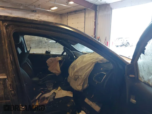 ✅ 2014 Chrysler 200 Limited • VIN: 1C3CCBCG4EN157067 • Lot: 43873286. Listed on IAAI with Not provided. Free auction sales archive from the USA and detailed vehicle history report at DreamBid. Image 5.