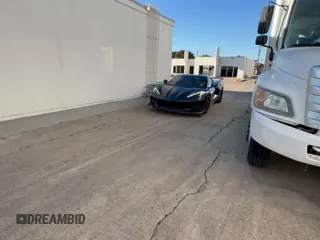 ✅ 2021 Chevrolet Corvette 2LT • VIN: 1G1YB2D4XM5115812 • Lot: 92747705. Wystawiony na Copart z przebiegiem 19 190 mil. Bezpłatny archiwum sprzedaży aukcyjnych z USA i szczegółowy raport historii pojazdu na DreamBid. Zdjęcie 12.