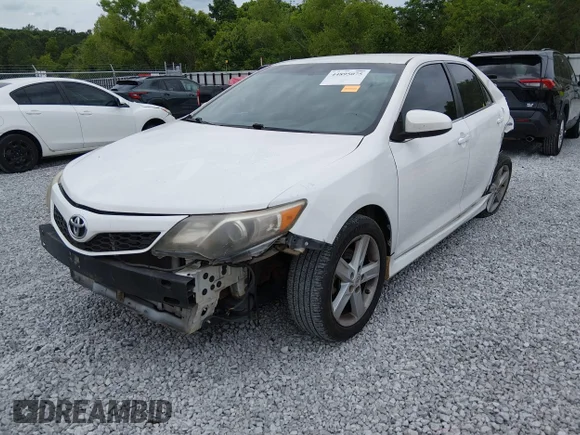 ✅ 2013 Toyota Camry SE • VIN: 4T1BF1FK2DU214746 • Lot: 44895075. Wystawiony na IAAI z przebiegiem 228 348 mil. Bezpłatny archiwum sprzedaży aukcyjnych z USA i szczegółowy raport historii pojazdu na DreamBid. Zdjęcie 2.