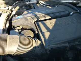 ✅ 2013 BMW X5 xDrive35i • VIN: 5UXZV4C5XDL992545 • Lot: 43423968. Wystawiony na IAAI z przebiegiem 241 652 mil. Bezpłatny archiwum sprzedaży aukcyjnych z USA i szczegółowy raport historii pojazdu na DreamBid. Zdjęcie 19.