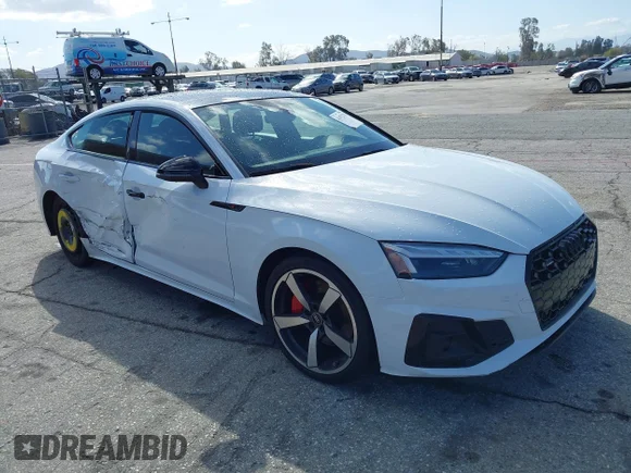 ✅ 2023 Audi A5 Sportback S line Premium Plus • VIN: WAUFACF5XPA058114 • Лот: 41472732. Опубліковано раніше на IAAI з пробігом 31 366 миль. Безкоштовний доступ до архіву аукціонних продажів зі США та докладний звіт про історію автомобіля на DreamBid. Зображення 1.