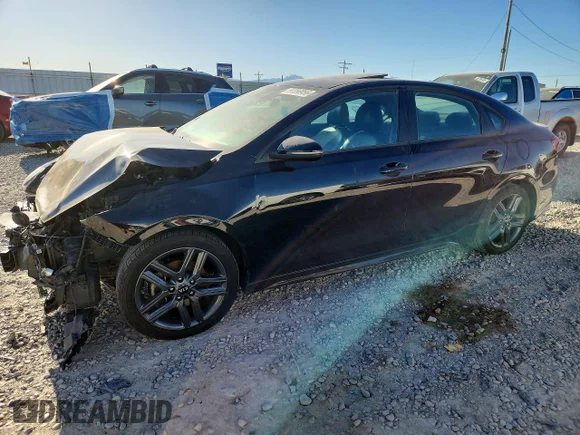 ✅ 2021 Kia Forte GT-Line • VIN: 3KPF34AD6ME268896 • Lot: 56356956. Wystawiony na Copart z przebiegiem 100 149 mil. Bezpłatny archiwum sprzedaży aukcyjnych z USA i szczegółowy raport historii pojazdu na DreamBid. Zdjęcie 1.