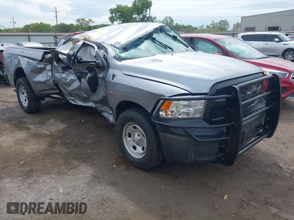 ✅ 2020 Ram 1500 Tradesman • VIN: 1C6RR7FT6LS100109 • Лот: 43076179. Опубліковано раніше на IAAI з пробігом 119 215 миль. Безкоштовний доступ до архіву аукціонних продажів зі США та докладний звіт про історію автомобіля на DreamBid. Зображення 1.