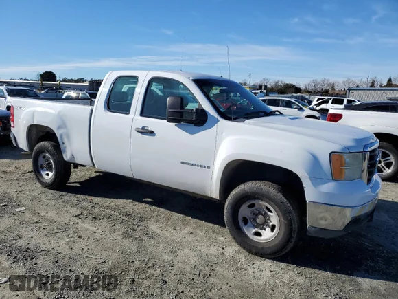 ✅ 2009 GMC Sierra 2500HD • VIN: 1GTHK49K79E156853 • Лот: 41541785. Опубліковано раніше на Copart з пробігом 81 265 миль. Безкоштовний доступ до архіву аукціонних продажів зі США та докладний звіт про історію автомобіля на DreamBid. Зображення 4.