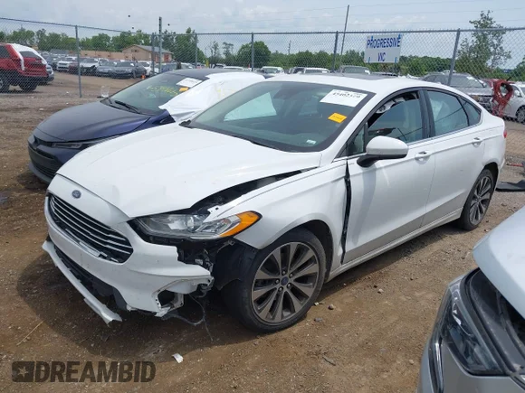 ✅ 2020 Ford Fusion SE • VIN: 3FA6P0T91LR190501 • Lot: 45402379. Wystawiony na IAAI z przebiegiem 140 341 mil. Bezpłatny archiwum sprzedaży aukcyjnych z USA i szczegółowy raport historii pojazdu na DreamBid. Zdjęcie 2.