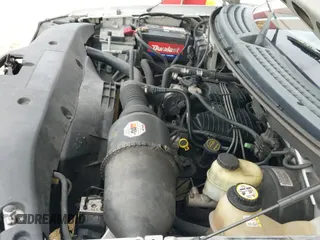 ✅ 2005 Ford F-150 XL • VIN: 1FTRF12255NB23961 • Lot: 43085227. Listed on IAAI with 149,045 mi. Free auction sales archive from the USA and detailed vehicle history report at DreamBid. Image 12.