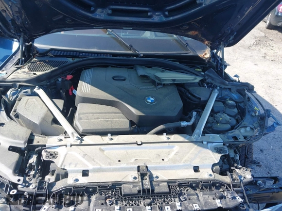 ✅ 2022 BMW 4 Series 430i xDrive • VIN: WBA73AP00NCH75602 • Lot: 42200149. Wystawiony na IAAI z przebiegiem 68 540 mil. Bezpłatny archiwum sprzedaży aukcyjnych z USA i szczegółowy raport historii pojazdu na DreamBid. Zdjęcie 10.