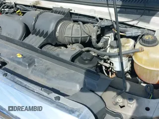 ✅ 2014 Ford Econoline Cargo Commercial • VIN: 1FDSS3EL8EDB07221 • Лот: 42091354. Опубликован ранее на IAAI с пробегом 236 025 миль. Бесплатный доступ к архиву аукционных продаж из США и подробный отчёт об истории автомобиля на DreamBid. Изображение 18.