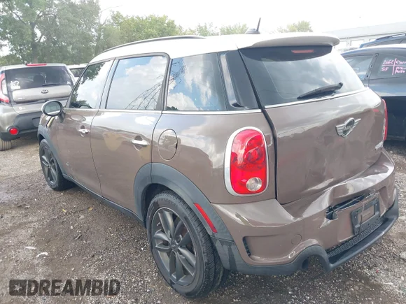 ✅ 2011 MINI Countryman S • VIN: WMWZC5C50BWL54021 • Лот: 43025904. Опубліковано раніше на IAAI з пробігом 134 728 миль. Безкоштовний доступ до архіву аукціонних продажів зі США та докладний звіт про історію автомобіля на DreamBid. Зображення 3.