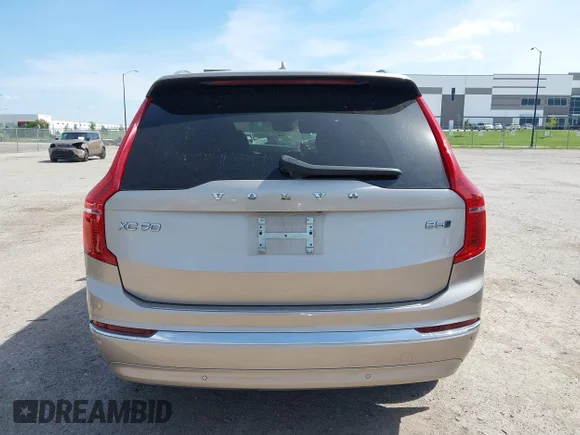 ✅ 2024 Volvo XC90 Plus Bright Theme • VIN: YV4L12PE5R1157454 • Лот: 45025611. Опубликован ранее на IAAI с пробегом 50 342 миль. Бесплатный доступ к архиву аукционных продаж из США и подробный отчёт об истории автомобиля на DreamBid. Изображение 17.