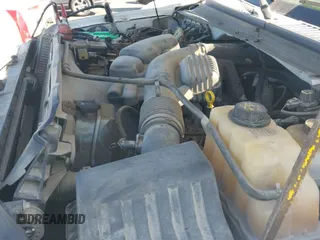 ✅ 2010 Ford F-250 • VIN: 1FDSX2B54AEA85627 • Лот: 43122379. Опубликован ранее на IAAI с пробегом 231 636 миль. Бесплатный доступ к архиву аукционных продаж из США и подробный отчёт об истории автомобиля на DreamBid. Изображение 19.