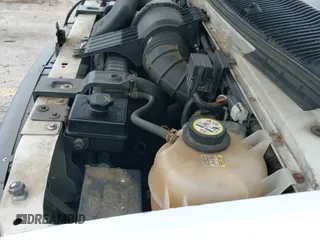 ✅ 2005 Ford Econoline Passenger XL • VIN: 1FBNE31L35HB11236 • Lot: 42590942. Wystawiony na IAAI z przebiegiem 149 239 mil. Bezpłatny archiwum sprzedaży aukcyjnych z USA i szczegółowy raport historii pojazdu na DreamBid. Zdjęcie 19.