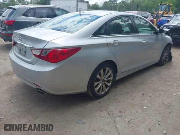 ✅ 2012 Hyundai Sonata SE • VIN: 5NPEC4AC8CH328562 • Lot: 45199658. Listed on IAAI with 173,962 mi. Free auction sales archive from the USA and detailed vehicle history report at DreamBid. Image 4.