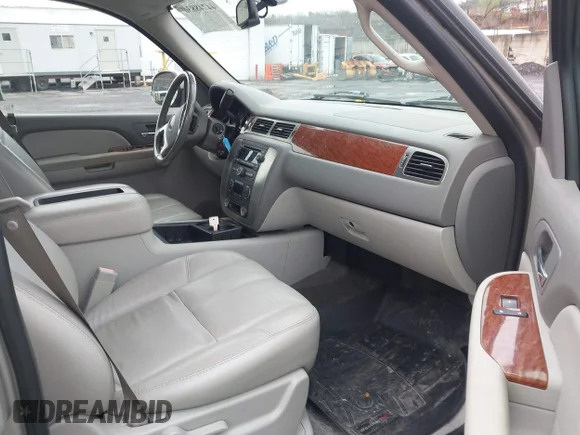 ✅ 2007 GMC Yukon SLT • VIN: 1GKFK130X7J268410 • Lot: 44748836. Wystawiony na IAAI z przebiegiem 138 855 mil. Bezpłatny archiwum sprzedaży aukcyjnych z USA i szczegółowy raport historii pojazdu na DreamBid. Zdjęcie 5.