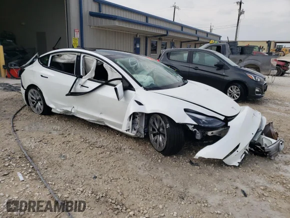 ✅ 2022 Tesla Model 3 • VIN: 5YJ3E1EA9NF189911 • Лот: 44387333. Опубліковано раніше на Copart з пробігом Не вказано. Безкоштовний доступ до архіву аукціонних продажів зі США та докладний звіт про історію автомобіля на DreamBid. Зображення 4.