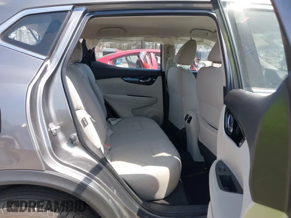 ✅ 2020 Nissan Rogue S • VIN: JN1BJ1CW3LW393749 • Lot: 44868875. Wystawiony na IAAI z przebiegiem 77 853 mil. Bezpłatny archiwum sprzedaży aukcyjnych z USA i szczegółowy raport historii pojazdu na DreamBid. Zdjęcie 8.