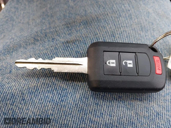 ✅ 2020 Mitsubishi Mirage SE • VIN: ML32F4FJ5LHF11987 • Lot: 45022606. Wystawiony na IAAI z przebiegiem 90 559 mil. Bezpłatny archiwum sprzedaży aukcyjnych z USA i szczegółowy raport historii pojazdu na DreamBid. Zdjęcie 11.