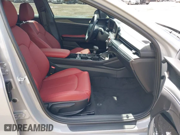 ✅ 2025 Kia K5 GT-Line • VIN: KNAG64J70S5357309 • Лот: 42209112. Опубліковано раніше на IAAI з пробігом 833 миль. Безкоштовний доступ до архіву аукціонних продажів зі США та докладний звіт про історію автомобіля на DreamBid. Зображення 5.