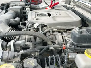 ✅ 2020 Jeep Wrangler Unlimited Rubicon • VIN: 1C4HJXFN6LW253529 • Lot: 41485302. Wystawiony na IAAI z przebiegiem 53 033 mil. Bezpłatny archiwum sprzedaży aukcyjnych z USA i szczegółowy raport historii pojazdu na DreamBid. Zdjęcie 20.