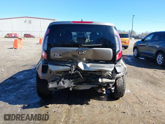 ✅ 2016 Kia Soul + • VIN: KNDJP3A56G7331355 • Lot: 44403561. Wystawiony na IAAI z przebiegiem 189 943 mil. Bezpłatny archiwum sprzedaży aukcyjnych z USA i szczegółowy raport historii pojazdu na DreamBid. Zdjęcie 6.