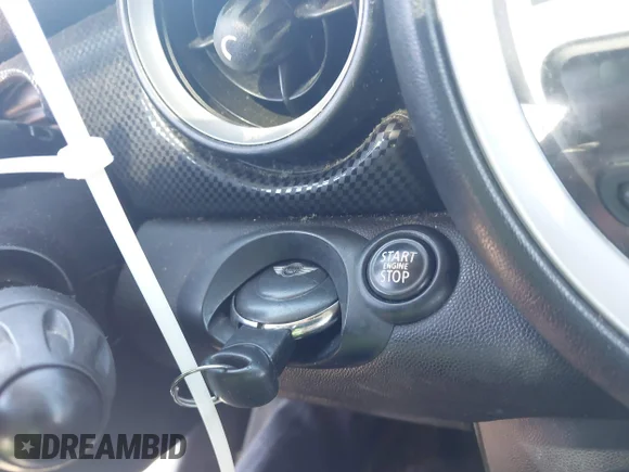 ✅ 2012 MINI Hardtop S • VIN: WMWSV3C50CT387216 • Лот: 43363977. Опубликован ранее на IAAI с пробегом 132 314 миль. Бесплатный доступ к архиву аукционных продаж из США и подробный отчёт об истории автомобиля на DreamBid. Изображение 11.