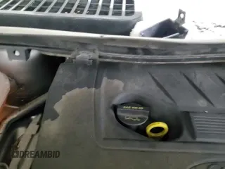 ✅ 2018 Ford Escape SE • VIN: 1FMCU9GD3JUB79087 • Лот: 92539315. Опубликован ранее на Copart с пробегом 92 909 миль. Бесплатный доступ к архиву аукционных продаж из США и подробный отчёт об истории автомобиля на DreamBid. Изображение 14.