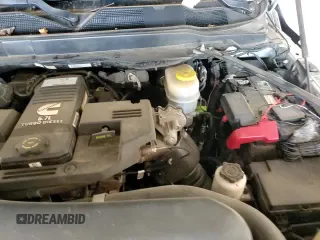 ✅ 2019 Ram 2500 Laramie • VIN: 3C6UR5FL3KG590724 • Lot: 71985365. Listed on Copart with 102,477 mi. Free auction sales archive from the USA and detailed vehicle history report at DreamBid. Image 13.