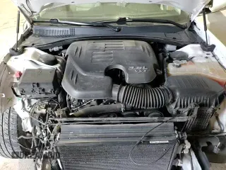 ✅ 2018 Chrysler 300 Touring • VIN: 2C3CCARG0JH309236 • Lot: 45595335. Wystawiony na Copart z przebiegiem 78 848 mil. Bezpłatny archiwum sprzedaży aukcyjnych z USA i szczegółowy raport historii pojazdu na DreamBid. Zdjęcie 14.