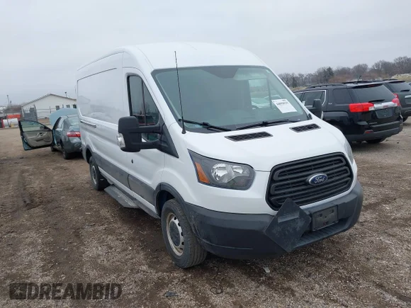 ✅ 2019 Ford Transit • VIN: 1FTYR2CM4KKB48579 • Лот: 44058939. Опубліковано раніше на IAAI з пробігом 137 075 миль. Безкоштовний доступ до архіву аукціонних продажів зі США та докладний звіт про історію автомобіля на DreamBid. Зображення 1.