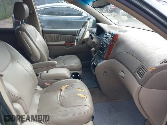 ✅ 2004 Toyota Sienna XLE • VIN: 5TDZA22C34S210683 • Лот: 45620761. Опубліковано раніше на IAAI з пробігом 281 903 миль. Безкоштовний доступ до архіву аукціонних продажів зі США та докладний звіт про історію автомобіля на DreamBid. Зображення 5.