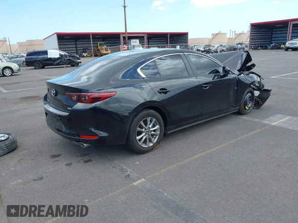 ✅ 2025 Mazda 3 S • VIN: JM1BPAAM8S1766213 • Лот: 42455524. Опубликован ранее на IAAI с пробегом Не указан. Бесплатный доступ к архиву аукционных продаж из США и подробный отчёт об истории автомобиля на DreamBid. Изображение 4.