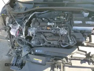 ✅ 2025 Toyota Corolla Cross XLE • VIN: 7MUDAAAG6SV132010 • Lot: 64113785. Listed on Copart with 6,978 mi. Free auction sales archive from the USA and detailed vehicle history report at DreamBid. Image 17.