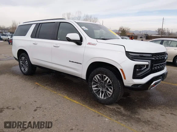 ✅ 2025 Chevrolet Suburban Z71 • VIN: 1GNS6DRD1SR227384 • Лот: 44268869. Опубликован ранее на IAAI с пробегом 28 130 миль. Бесплатный доступ к архиву аукционных продаж из США и подробный отчёт об истории автомобиля на DreamBid. Изображение 1.