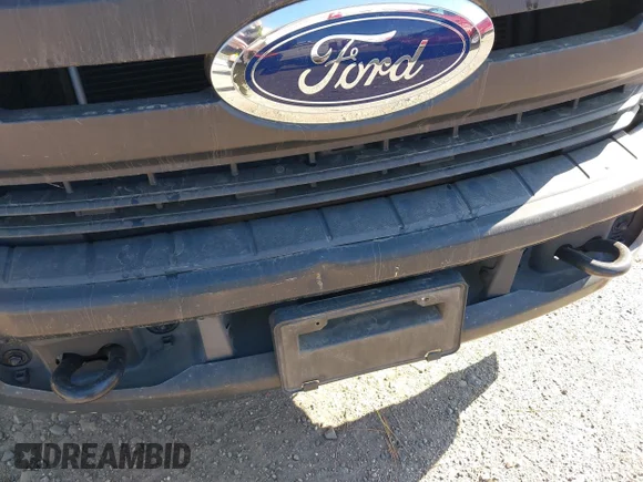✅ 2017 Ford F-250 XL • VIN: 1FD7X2A67HED60501 • Лот: 44700366. Опубліковано раніше на IAAI з пробігом 31 339 миль. Безкоштовний доступ до архіву аукціонних продажів зі США та докладний звіт про історію автомобіля на DreamBid. Зображення 6.