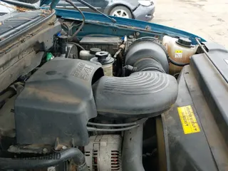 ✅ 2001 Ford F-150 XLT • VIN: 1FTRW08L01KD57446 • Lot: 43366084. Listed on IAAI with 184,030 mi. Free auction sales archive from the USA and detailed vehicle history report at DreamBid. Image 12.