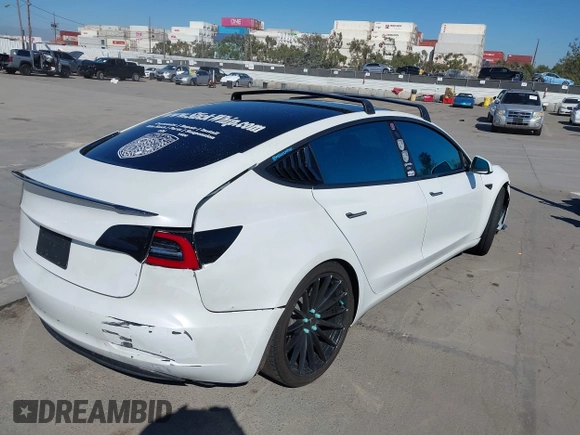 ✅ 2020 Tesla Model 3 Long Range • VIN: 5YJ3E1EB7LF629078 • Lot: 44611750. Wystawiony na IAAI z przebiegiem 78 214 mil. Bezpłatny archiwum sprzedaży aukcyjnych z USA i szczegółowy raport historii pojazdu na DreamBid. Zdjęcie 4.