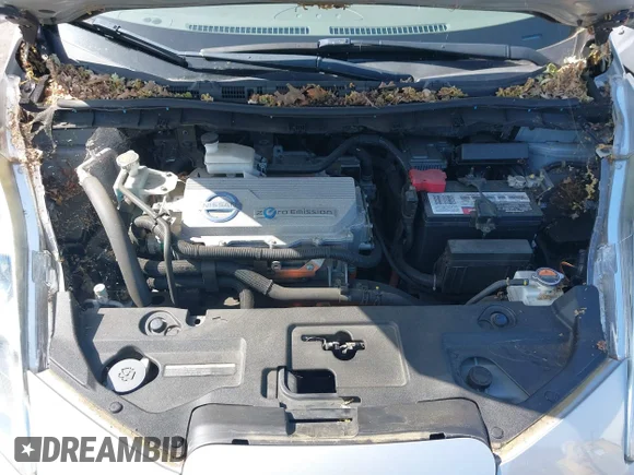 ✅ 2011 Nissan LEAF SL-e • VIN: JN1AZ0CP7BT008166 • Lot: 42265579. Wystawiony na IAAI z przebiegiem 76 919 mil. Bezpłatny archiwum sprzedaży aukcyjnych z USA i szczegółowy raport historii pojazdu na DreamBid. Zdjęcie 10.