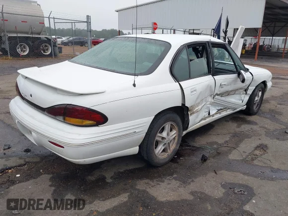 ✅ 1999 Pontiac Bonneville SE • VIN: 1G2HX52K1XH209290 • Lot: 43103387. Wystawiony na IAAI z przebiegiem 158 184 mil. Bezpłatny archiwum sprzedaży aukcyjnych z USA i szczegółowy raport historii pojazdu na DreamBid. Zdjęcie 4.