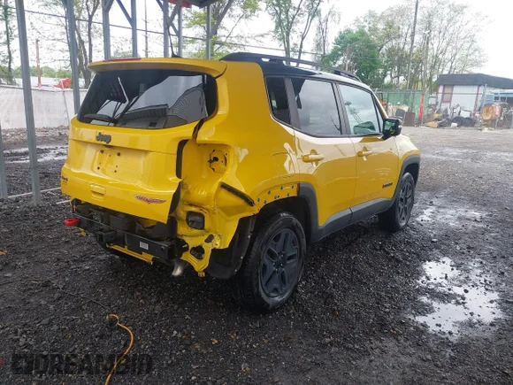 ✅ 2018 Jeep Renegade Trailhawk • VIN: ZACCJBCB3JPG92981 • Lot: 45002365. Wystawiony na IAAI z przebiegiem 26 052 mil. Bezpłatny archiwum sprzedaży aukcyjnych z USA i szczegółowy raport historii pojazdu na DreamBid. Zdjęcie 4.
