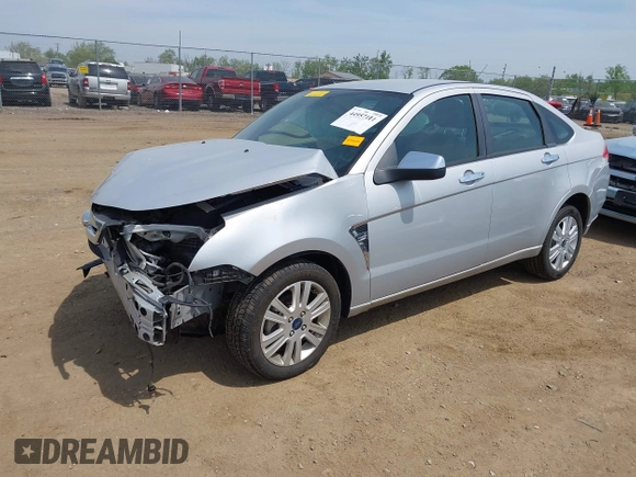 ✅ 2008 Ford Focus SE • VIN: 1FAHP35N38W255843 • Lot: 44957111. Wystawiony na IAAI z przebiegiem 71 447 mil. Bezpłatny archiwum sprzedaży aukcyjnych z USA i szczegółowy raport historii pojazdu na DreamBid. Zdjęcie 2.